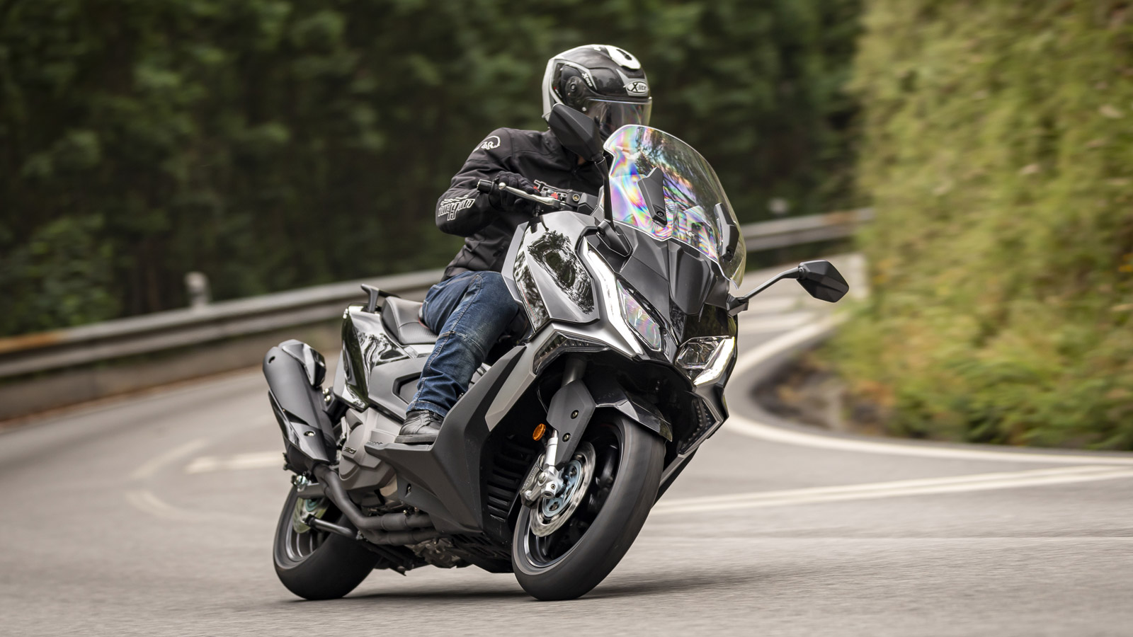 Αποστολή Πορτογαλία: Kymco AK 550 Premium & CV3         